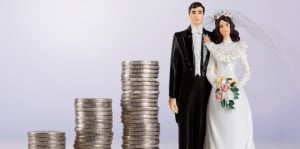 spouse_joint_bank_accounts_600x300